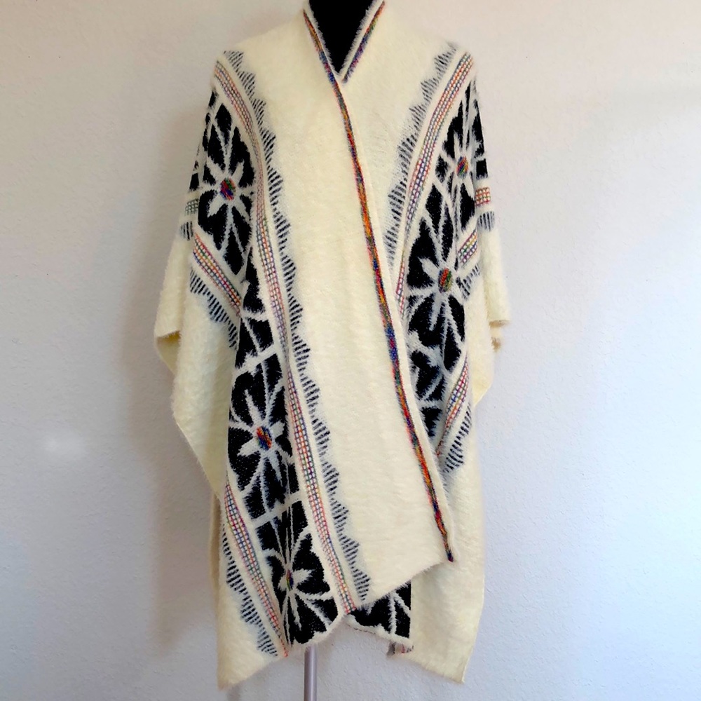 Ladies sweater Poncho